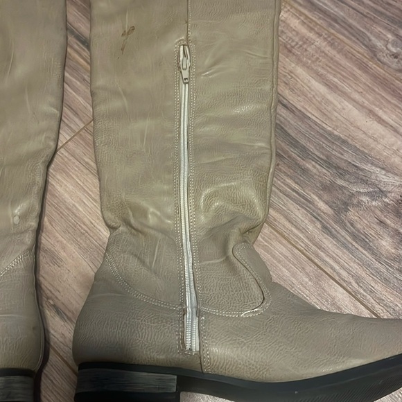 Charles Albert Knee high boots with inside zipper sz 8 - Picture 2 of 8